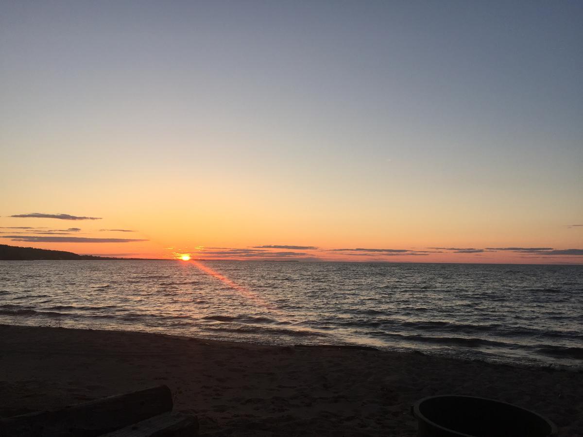 Les Pieds Dans Le Sable Villa Шамбор Екстериор снимка