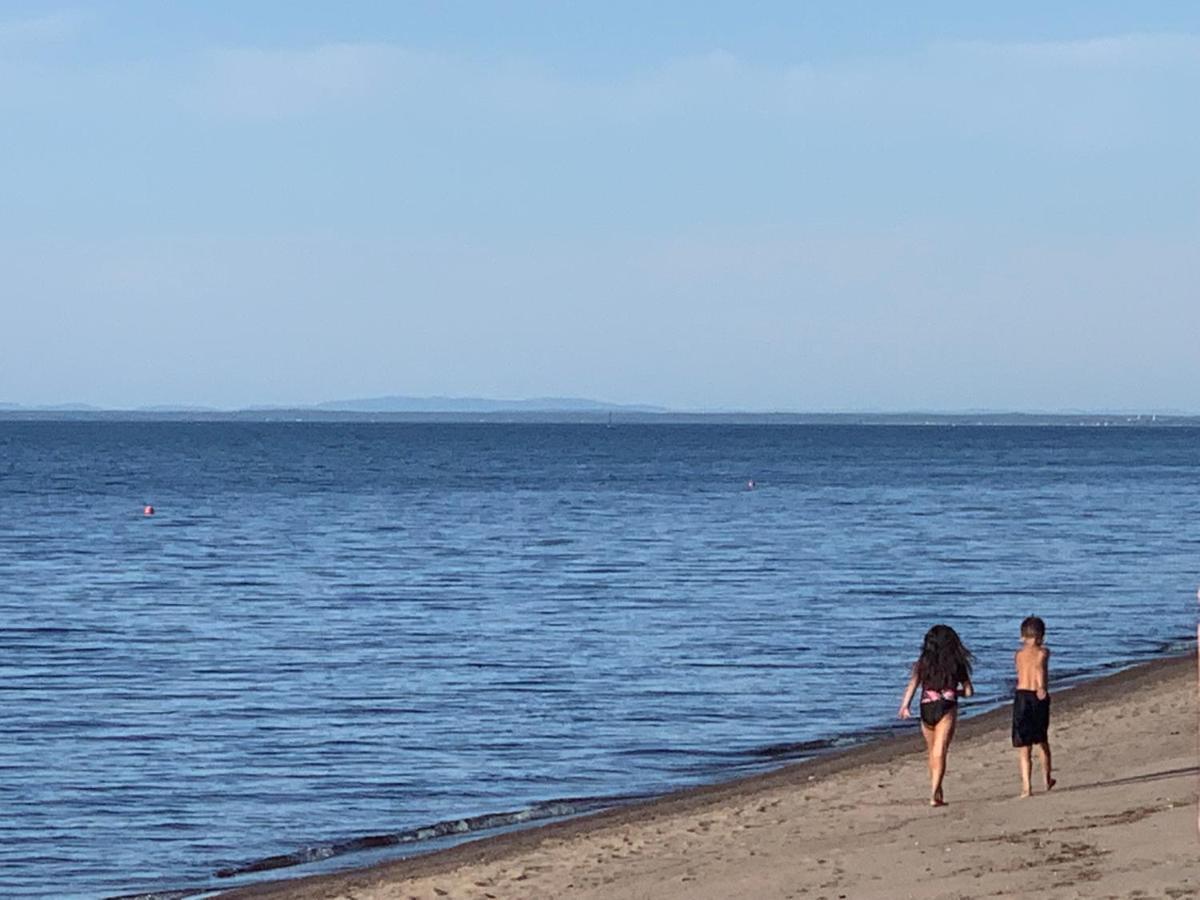 Les Pieds Dans Le Sable Villa Шамбор Екстериор снимка